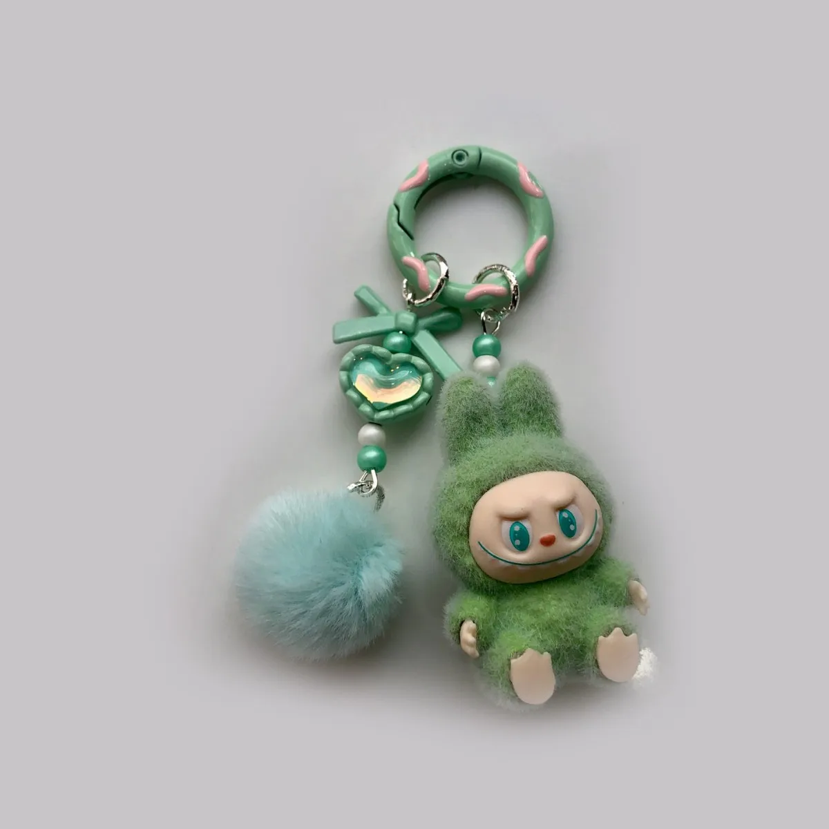 Kawaii Labubu porte-clés dessin animé créatif poupée tridimensionnelle étudiants cartable pendentif voiture porte-clés femmes et hommes cadeaux tendance